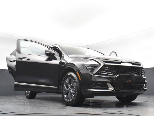 Photo of 2023 Fusion Black Kia Sportage Hybrid