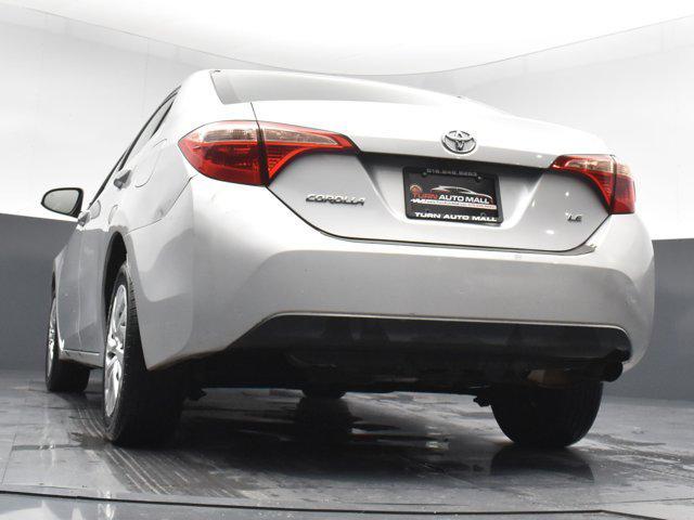 Photo of 2018 Gray Toyota Corolla