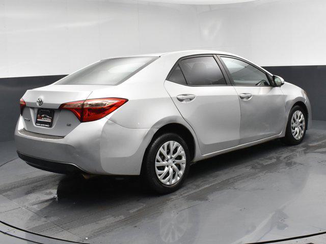 Photo of 2018 Gray Toyota Corolla