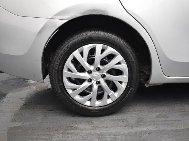 Photo of 2018 Gray Toyota Corolla