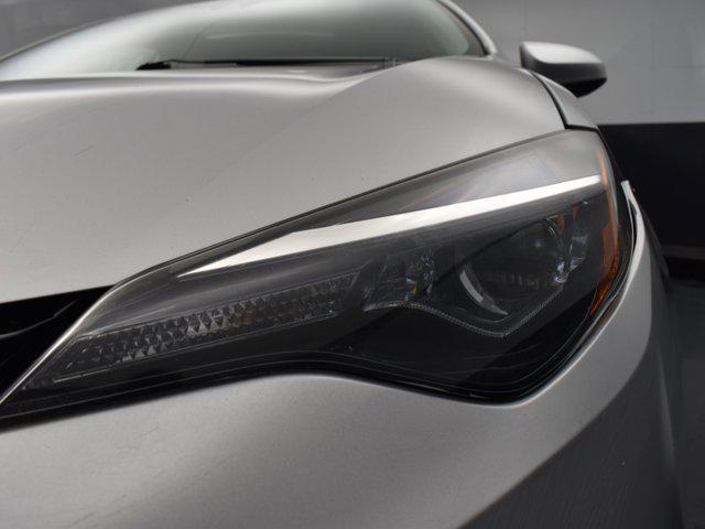 Photo of 2018 Gray Toyota Corolla