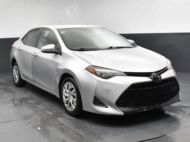 Photo of 2018 Gray Toyota Corolla