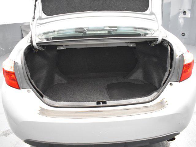 Photo of 2018 Gray Toyota Corolla