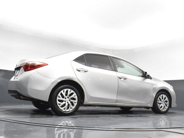 Photo of 2018 Gray Toyota Corolla