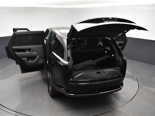 Photo of 2025 Santorini Black Metallic Land Rover Range Rover