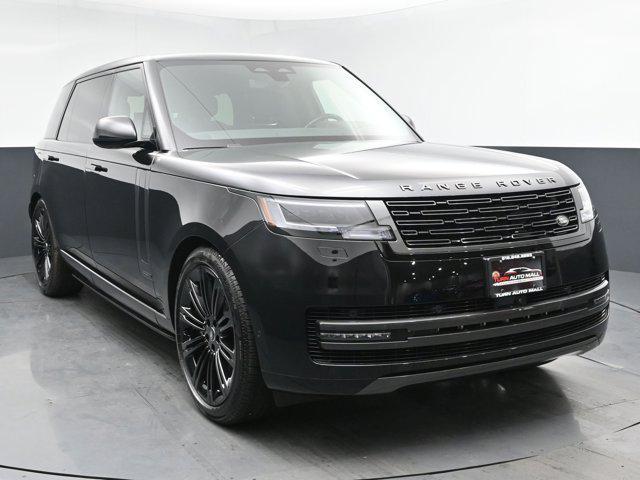 Photo of 2025 Santorini Black Metallic Land Rover Range Rover