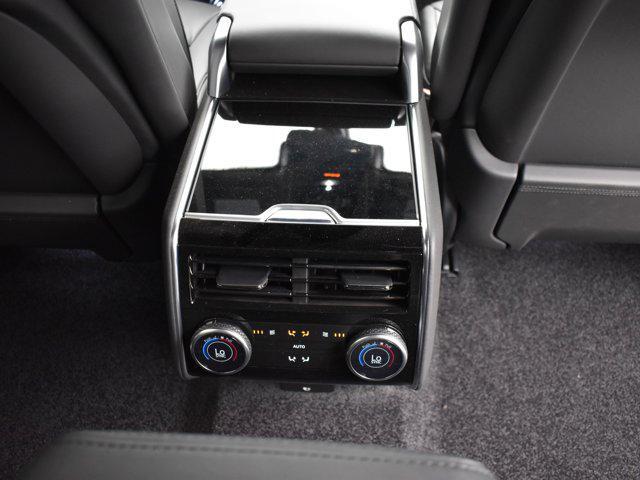 Photo of 2025 Santorini Black Metallic Land Rover Range Rover