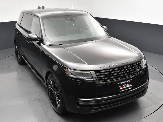 Photo of 2025 Santorini Black Metallic Land Rover Range Rover