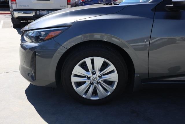 Photo of 2025 Gun Metallic Nissan Sentra