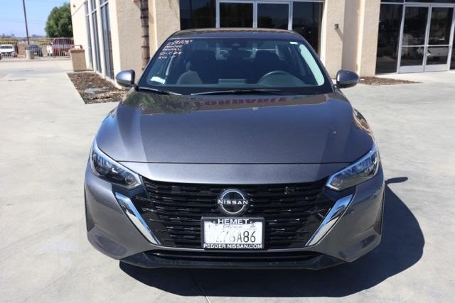 Photo of 2025 Gun Metallic Nissan Sentra