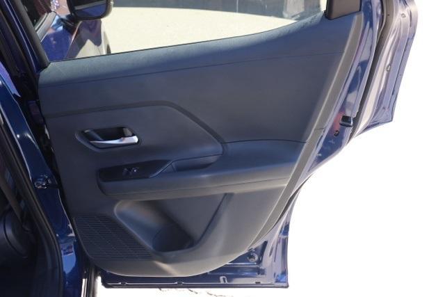 Photo of 2026 Deep Blue Pearl Nissan Kicks