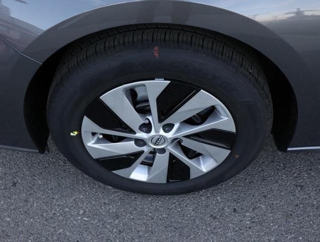 Photo of 2025 Gun Metallic Nissan Altima