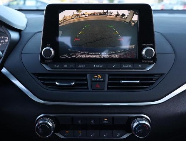 Photo of 2025 Gun Metallic Nissan Altima