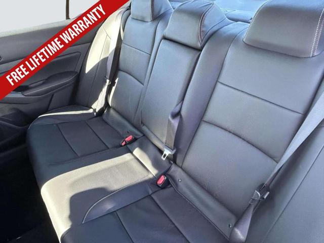 Photo of 2025 WHITE Nissan Altima