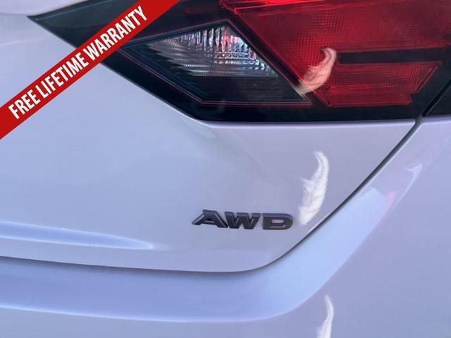 Photo of 2025 WHITE Nissan Altima