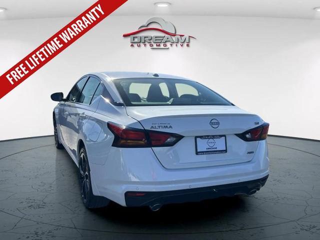 Photo of 2025 WHITE Nissan Altima