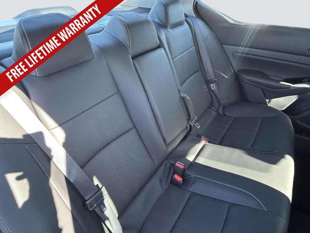 Photo of 2025 WHITE Nissan Altima