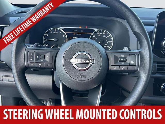 Photo of 2025 GLACIER.WHITE Nissan Pathfinder