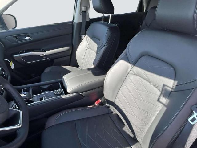 Photo of 2025 2T.GRAY.BLACK Nissan Pathfinder