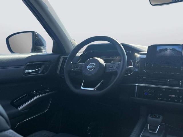 Photo of 2025 2T.GRAY.BLACK Nissan Pathfinder