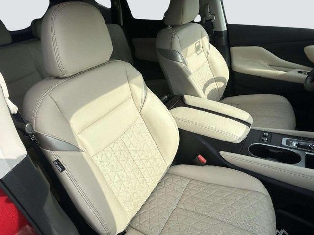 Photo of 2024 Scarlet Ember Tintcoat Nissan Murano
