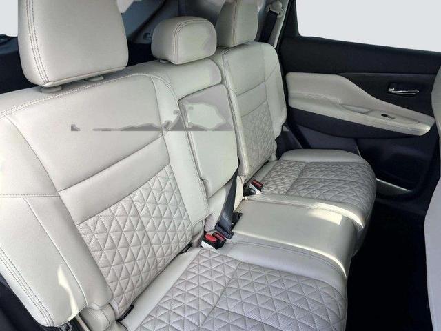 Photo of 2024 Scarlet Ember Tintcoat Nissan Murano