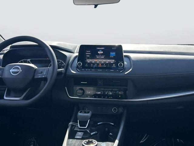 Photo of 2026 SCARLET.EMBER Nissan Rogue