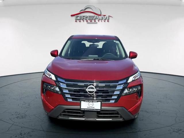 Photo of 2026 SCARLET.EMBER Nissan Rogue