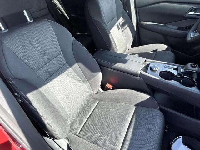 Photo of 2026 SCARLET.EMBER Nissan Rogue