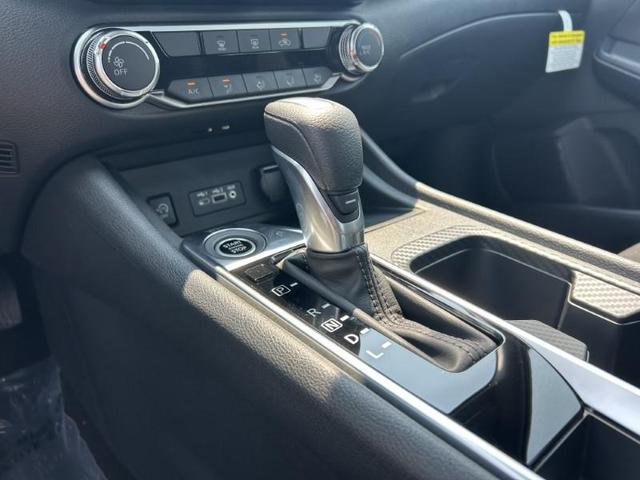 Photo of 2025 SUPER.BLACK Nissan Sentra