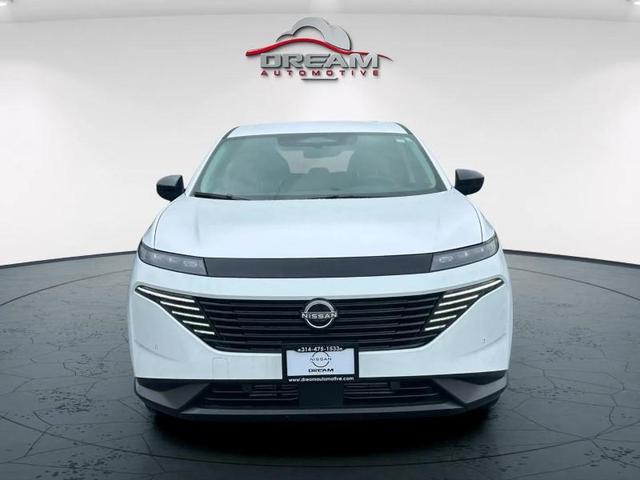 Photo of 2025 EVEREST.WHITE Nissan Murano