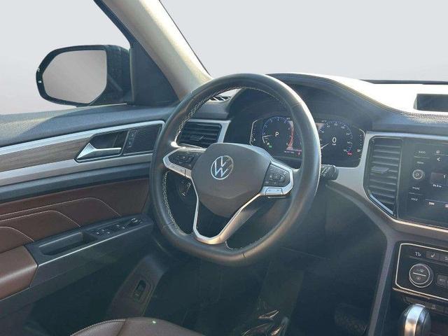 Photo of 2021 Deep Black Pearl Volkswagen Atlas