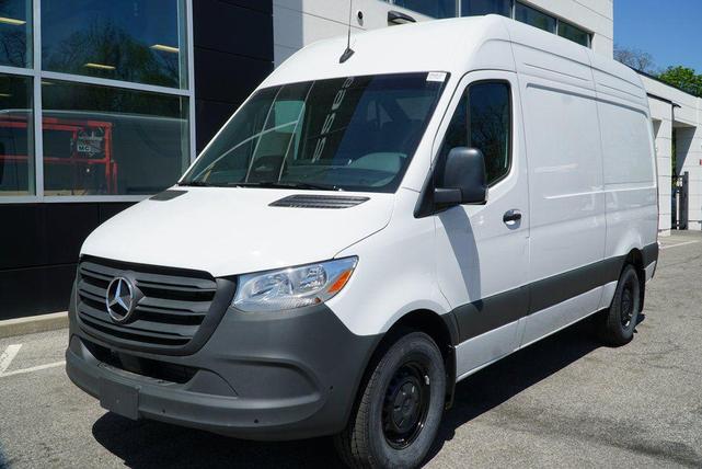 Photo of 2025 914 Mercedes-Benz Sprinter 2500