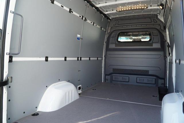 Photo of 2025 914 Mercedes-Benz Sprinter 2500