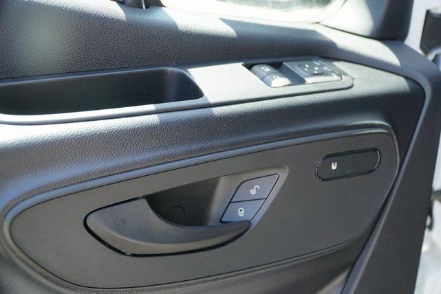 Photo of 2025 914 Mercedes-Benz Sprinter 2500