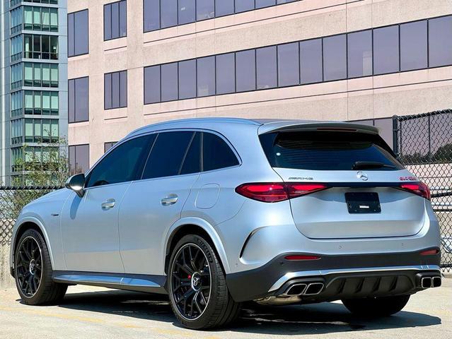 Photo of 2025 MANUFAKTUR Cirrus Silver MAGNO Mercedes-Benz AMG GLC 63