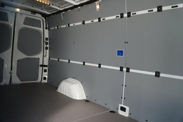 Photo of 2025 914 Mercedes-Benz Sprinter 2500