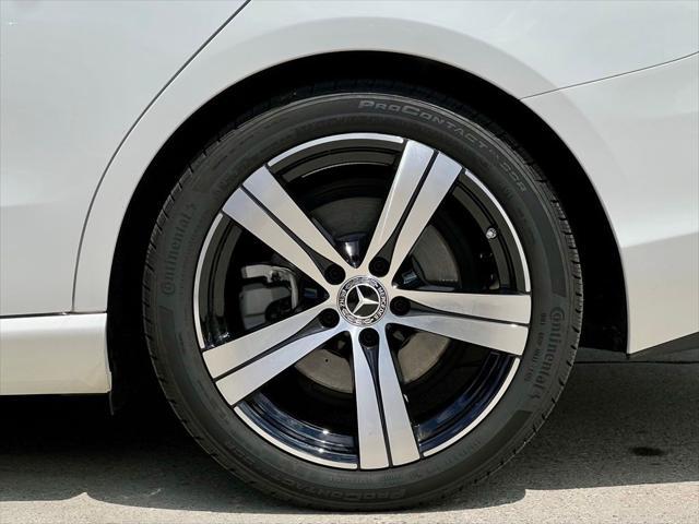 Photo of 2025 Polar White Mercedes-Benz C-Class