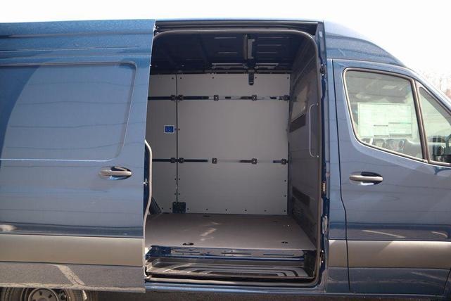 Photo of 2025 Bl Mercedes-Benz Sprinter 2500