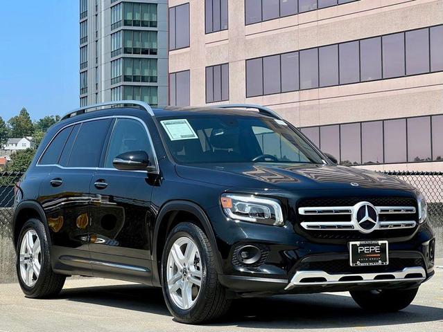 Photo of 2022 Night Black Mercedes-Benz GLB 250