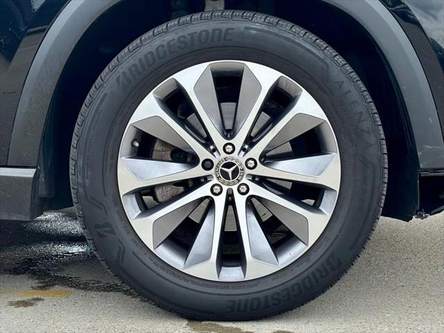 Photo of 2022 Obsidian Black Metallic Mercedes-Benz GLE 350
