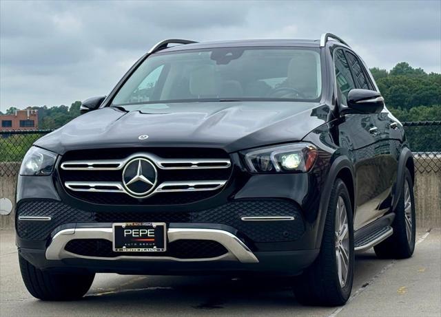 Photo of 2022 Obsidian Black Metallic Mercedes-Benz GLE 350