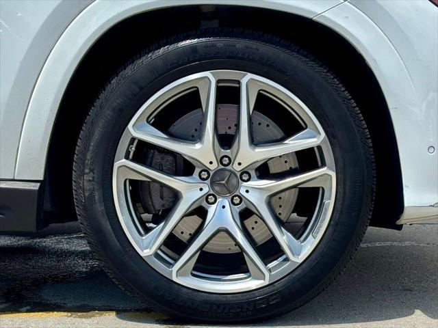 Photo of 2024 Polar White Mercedes-Benz AMG GLE 53