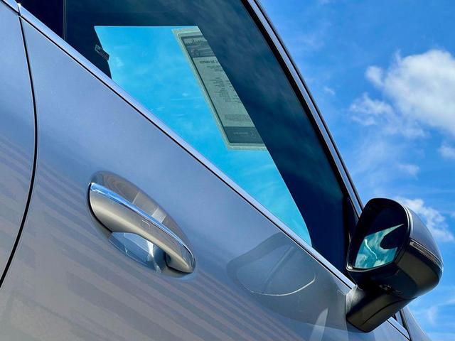 Photo of 2025 Cirrus Silver Metallic Mercedes-Benz GLC 300
