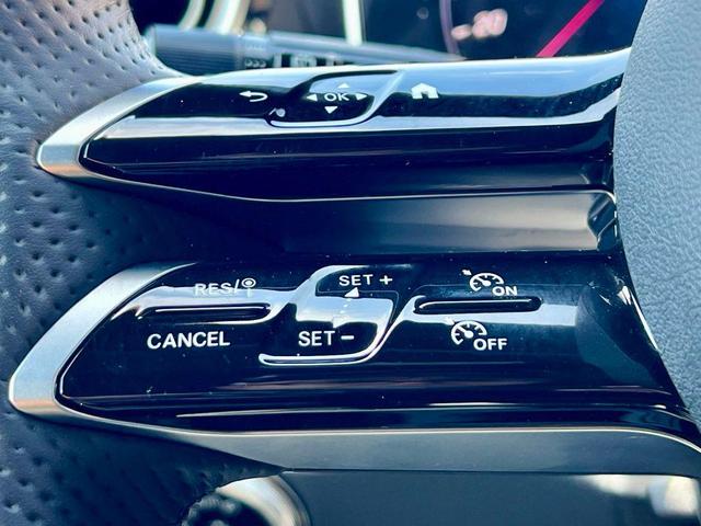 Photo of 2025 Cirrus Silver Metallic Mercedes-Benz GLC 300