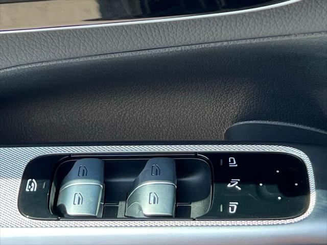 Photo of 2025 Black Mercedes-Benz C-Class