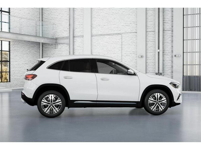 Photo of 2026 Polar White Mercedes-Benz GLA 250