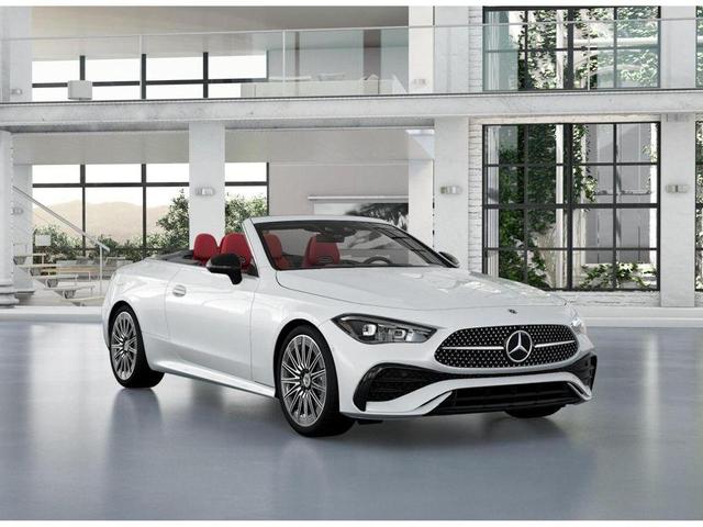 Photo of 2025 MANUFAKTUR Moonlight White Metallic Mercedes-Benz CLE 300