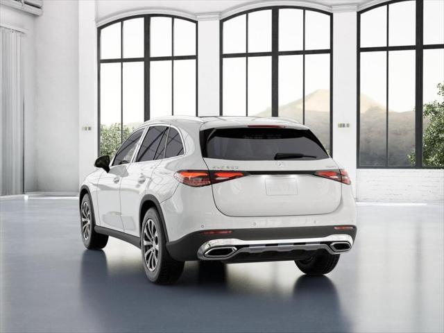 Photo of 2025 Polar White Mercedes-Benz GLC 300