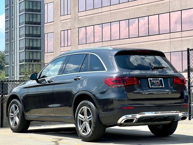 Photo of 2022 Graphite Grey Metallic Mercedes-Benz GLC 300